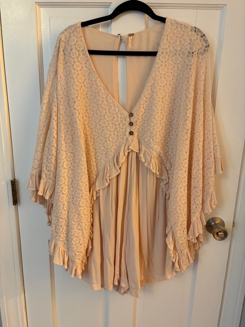 Free People Cream Lace Boho Romper Size Medium Flowy Festival Style